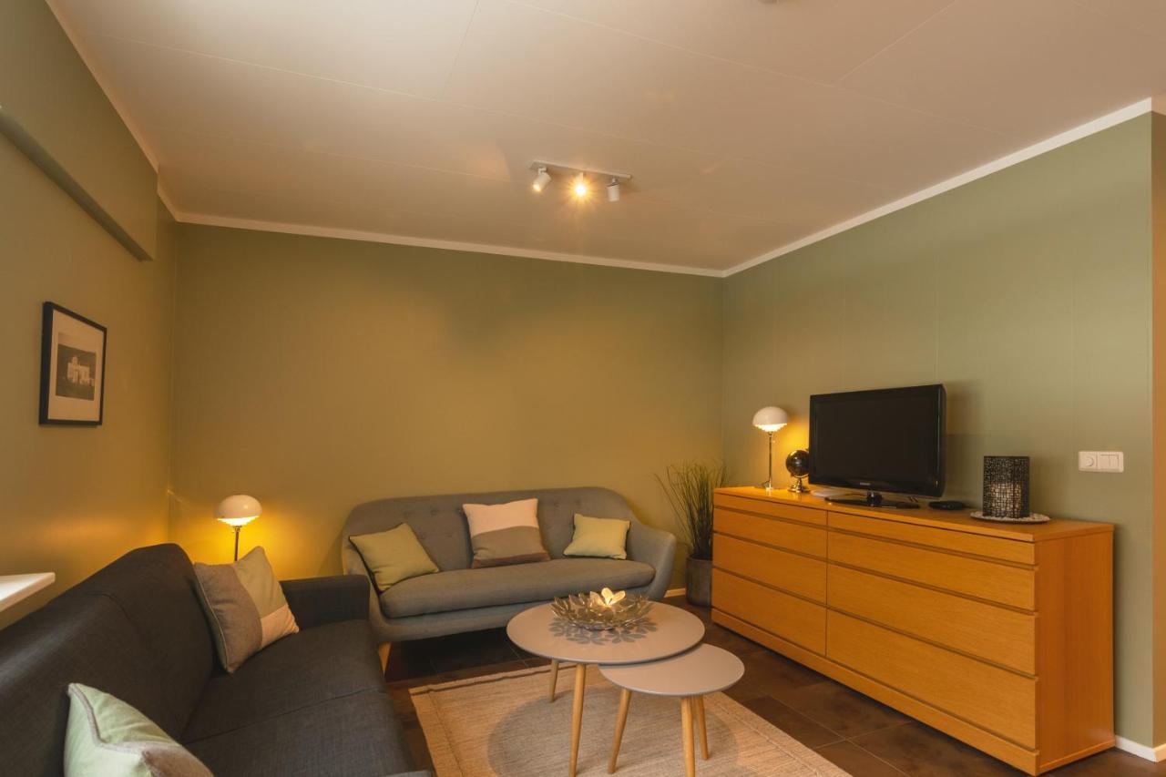 Old Town Modern Apartment อาคูเรย์รี ภายนอก รูปภาพ