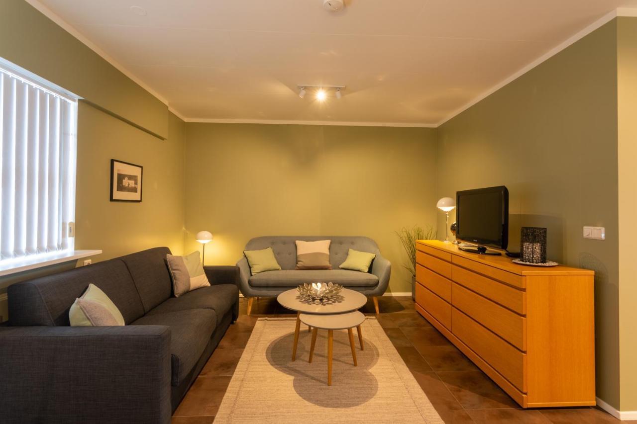 Old Town Modern Apartment อาคูเรย์รี ภายนอก รูปภาพ